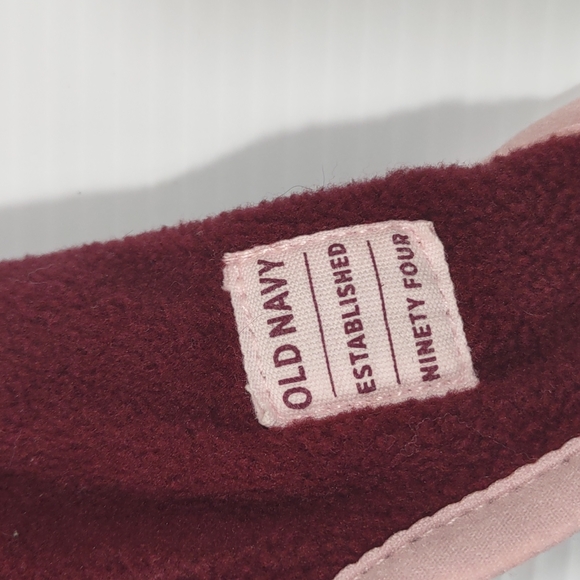 Old Navy Pom Pom fleece Ear Flap fashion strap Winter Warm hat Size Medium - Picture 4 of 13